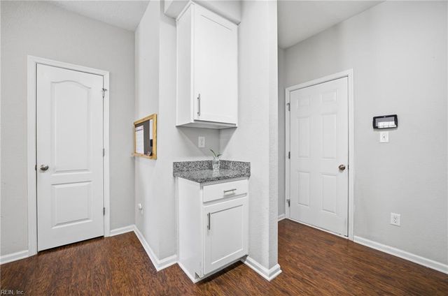 237 Breccia LN, Virginia Beach, VA 23462