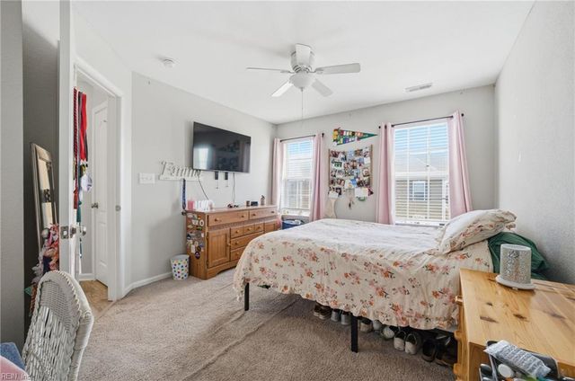 237 Breccia LN, Virginia Beach, VA 23462