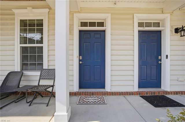 237 Breccia LN, Virginia Beach, VA 23462