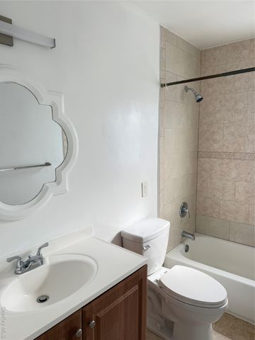 7 Ramsey Road, Plainview, NY 11803