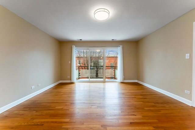 6417 N DAMEN Avenue 3W, Chicago, IL 60645