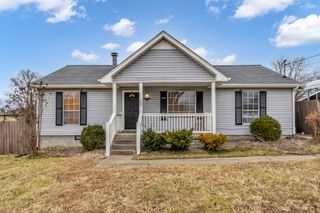 588 Shady Crest Dr, La Vergne, TN 37086