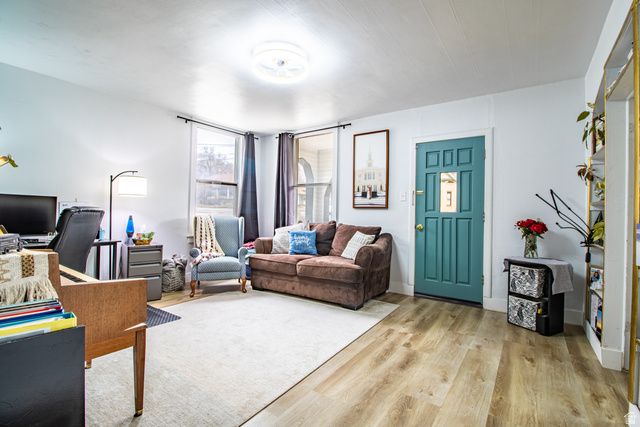 87 E PIONEER AVE, Sandy, UT 84070