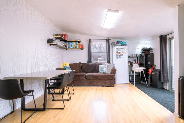 87 E PIONEER AVE, Sandy, UT 84070