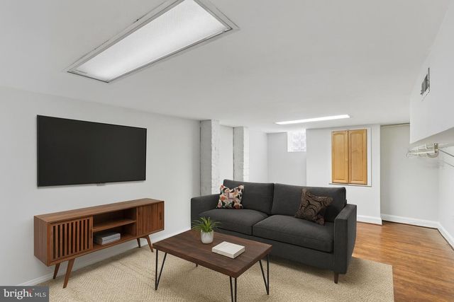 109 E WEST ST, Baltimore, MD 21230
