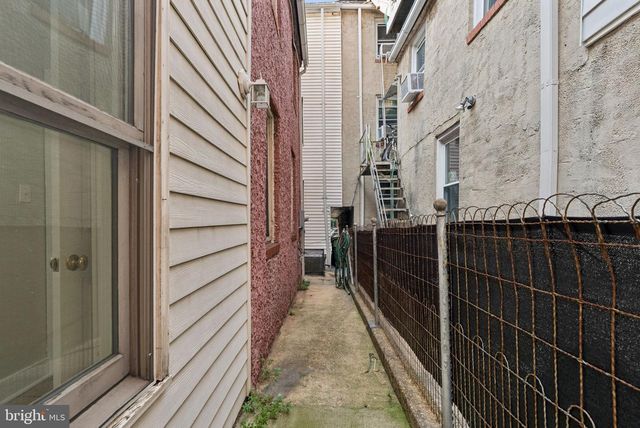 109 E WEST ST, Baltimore, MD 21230