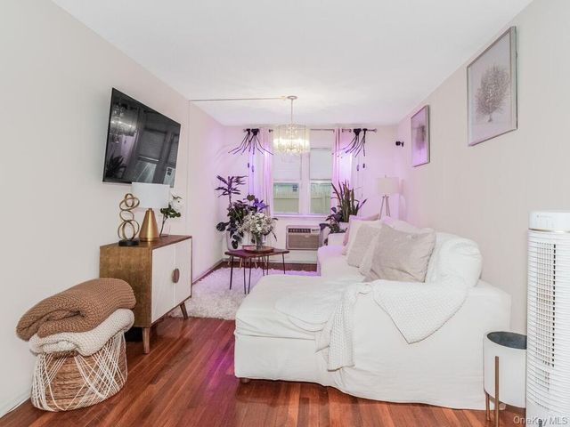 24021 68th Avenue 10, Little Neck, NY 11362