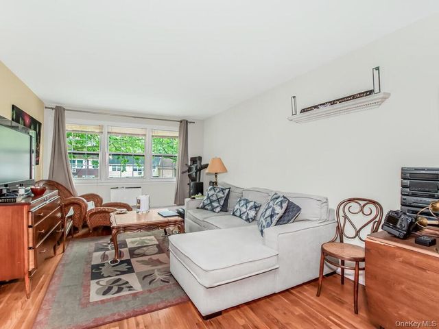 24021 68th Avenue 10, Little Neck, NY 11362