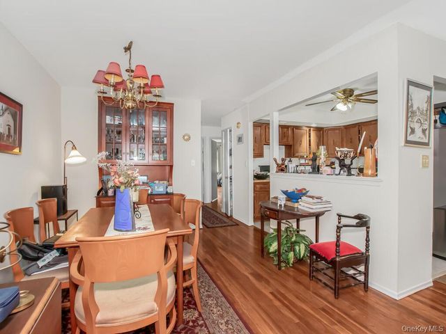 24021 68th Avenue 10, Little Neck, NY 11362