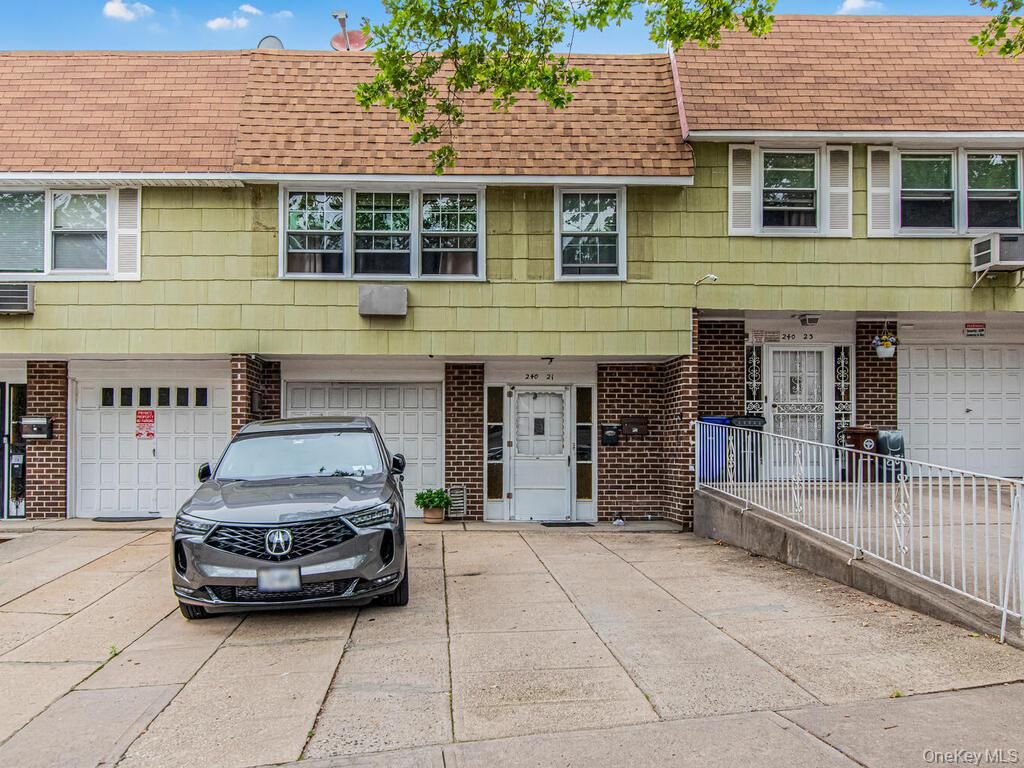 24021 68th Avenue 10, Little Neck, NY 11362