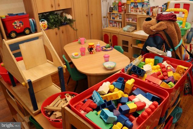 101-11 W MOUNT PLEASANT AVE, Philadelphia, PA 19119