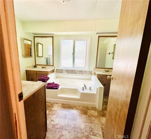 14693 Julliard Court, Magalia, CA 95954