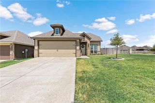 2000 Bleeker Cove, Bryan, TX 77807