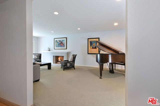 6041 Ellenview Avenue, Woodland Hills, CA 91367