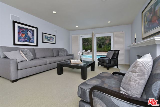 6041 Ellenview Avenue, Woodland Hills, CA 91367