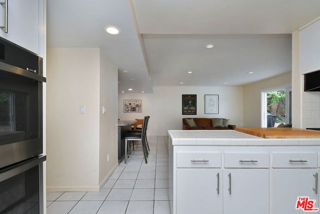 6041 Ellenview Avenue, Woodland Hills, CA 91367