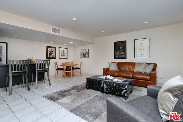 6041 Ellenview Avenue, Woodland Hills, CA 91367
