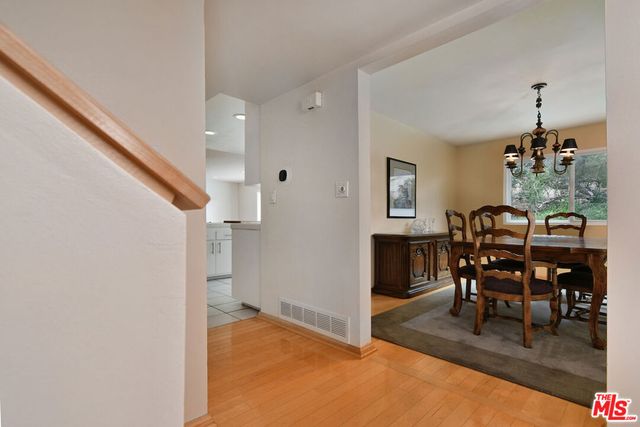 6041 Ellenview Avenue, Woodland Hills, CA 91367