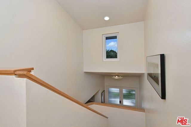 6041 Ellenview Avenue, Woodland Hills, CA 91367