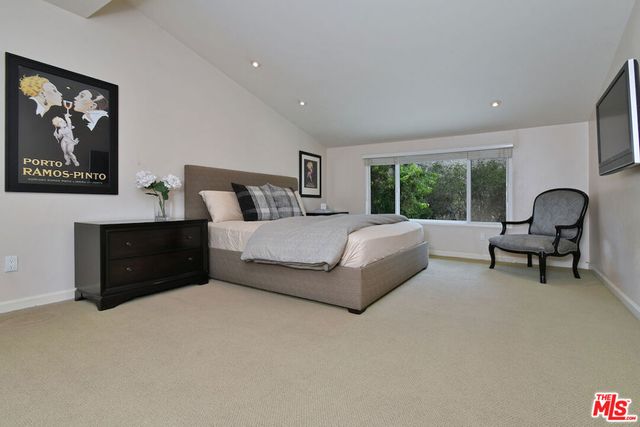 6041 Ellenview Avenue, Woodland Hills, CA 91367