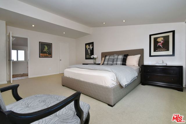 6041 Ellenview Avenue, Woodland Hills, CA 91367