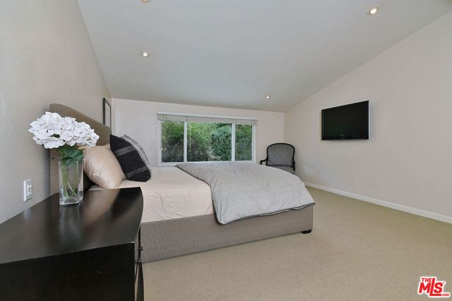 6041 Ellenview Avenue, Woodland Hills, CA 91367