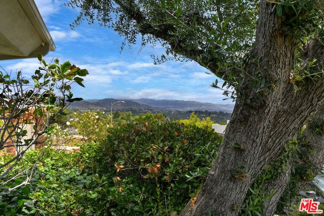 6041 Ellenview Avenue, Woodland Hills, CA 91367