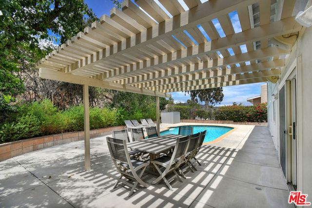 6041 Ellenview Avenue, Woodland Hills, CA 91367