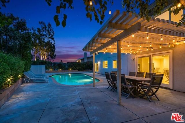 6041 Ellenview Avenue, Woodland Hills, CA 91367