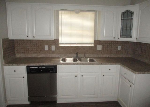 2921 Roseheath Lane, Houston, TX 77073