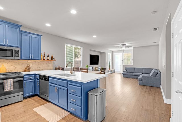 2618 San Juan Rd, Sacramento, CA 95833