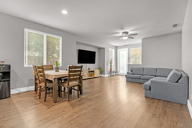 2618 San Juan Rd, Sacramento, CA 95833