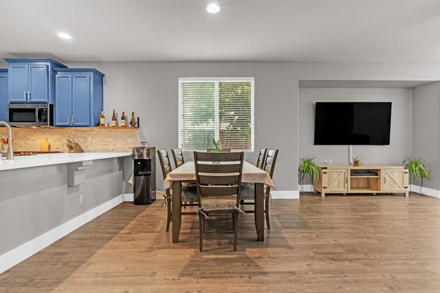 2618 San Juan Rd, Sacramento, CA 95833