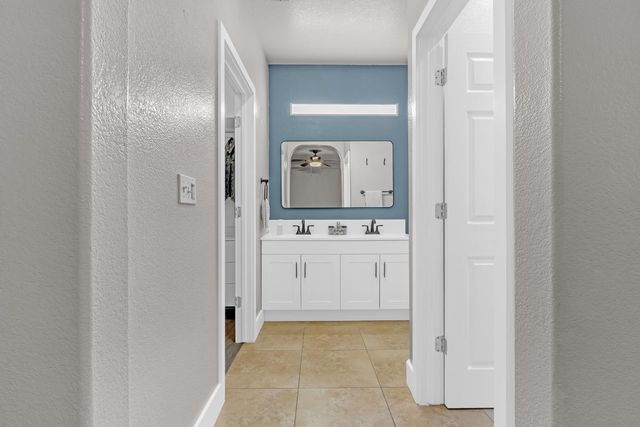2618 San Juan Rd, Sacramento, CA 95833