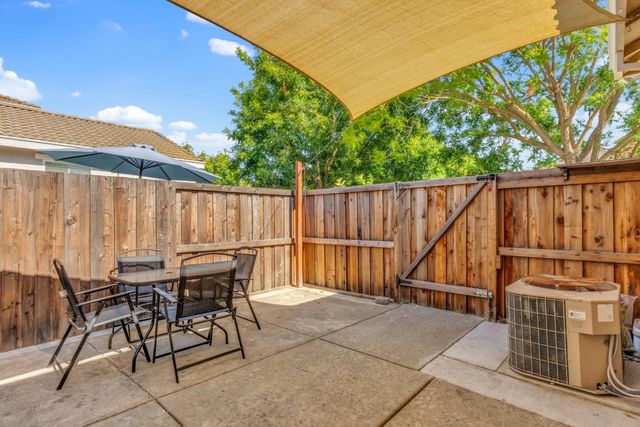 2618 San Juan Rd, Sacramento, CA 95833