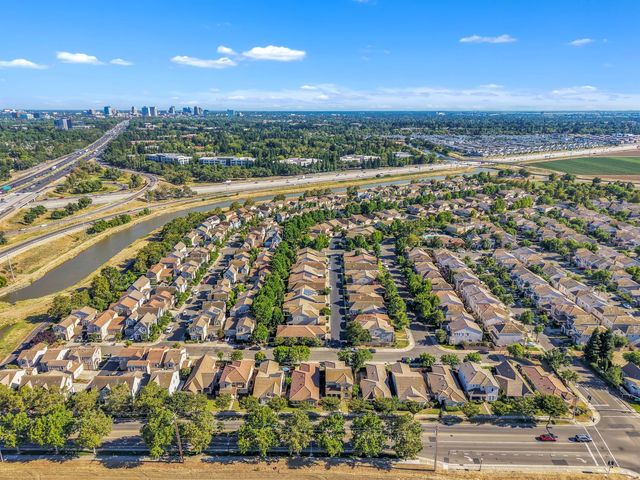 2618 San Juan Rd, Sacramento, CA 95833