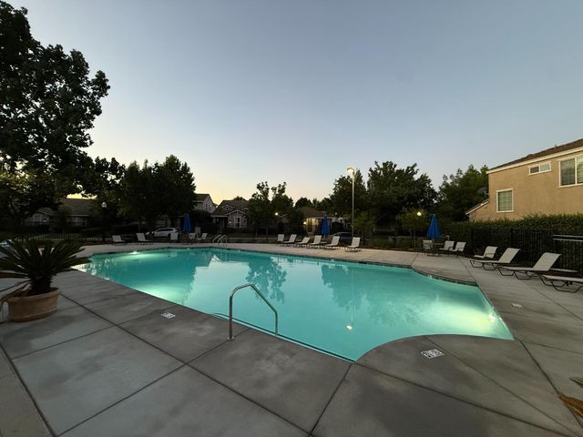 2618 San Juan Rd, Sacramento, CA 95833