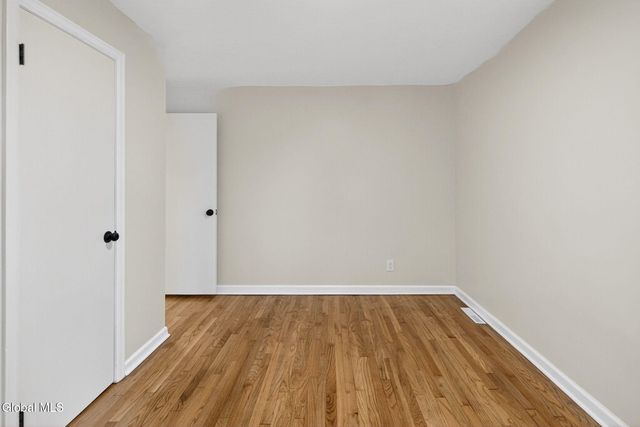 18 Anthony Lane, Colonie, NY 12205