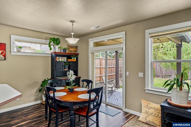 2687 Sunny Ln NW, Albany, OR 97321