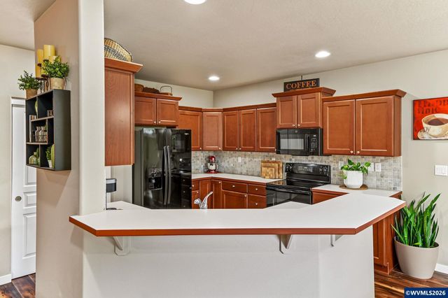 2687 Sunny Ln NW, Albany, OR 97321
