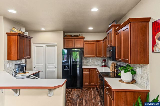 2687 Sunny Ln NW, Albany, OR 97321