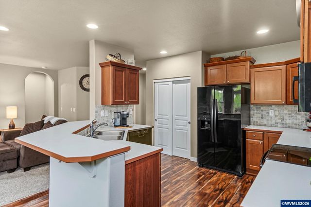 2687 Sunny Ln NW, Albany, OR 97321