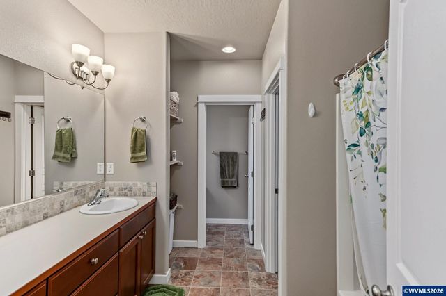 2687 Sunny Ln NW, Albany, OR 97321