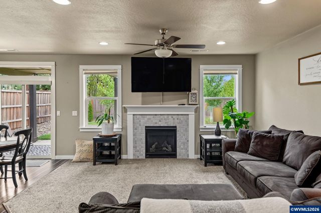2687 Sunny Ln NW, Albany, OR 97321
