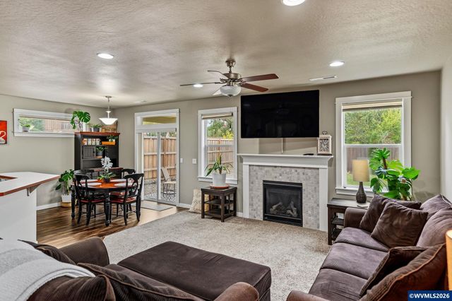 2687 Sunny Ln NW, Albany, OR 97321