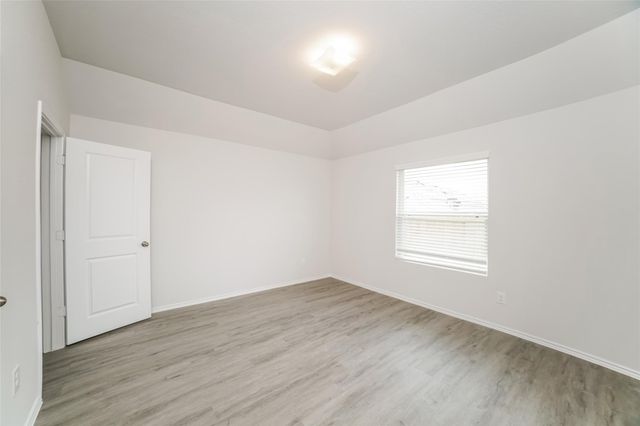 208 Fallow Deer Drive, Huntsville, TX 77320