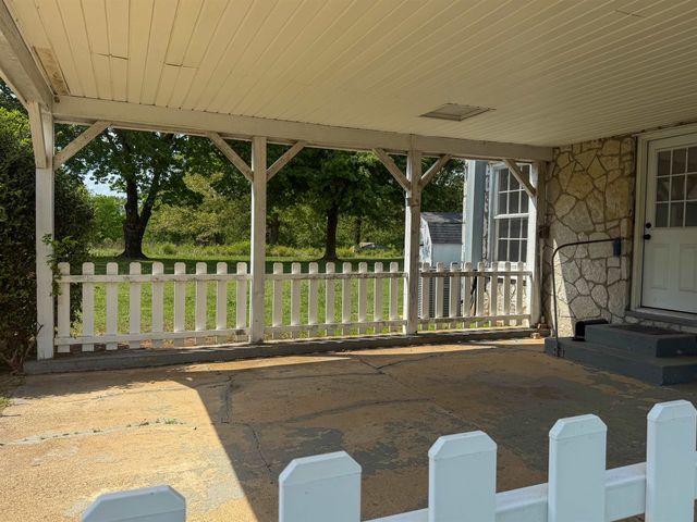 617 Ash Flat Drive, Ash Flat, AR 72513