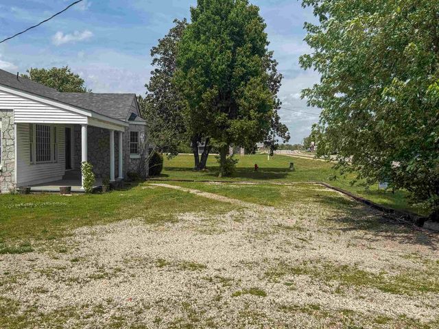 617 Ash Flat Drive, Ash Flat, AR 72513