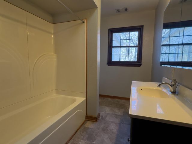 617 Ash Flat Drive, Ash Flat, AR 72513