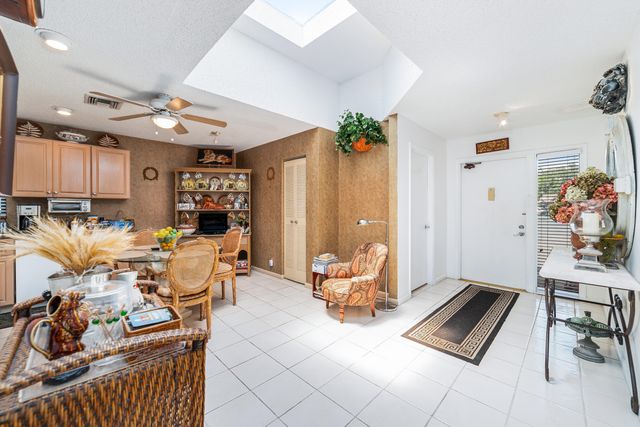 302 Deer Creek Wildwood Lane E, Deerfield Beach, FL 33442